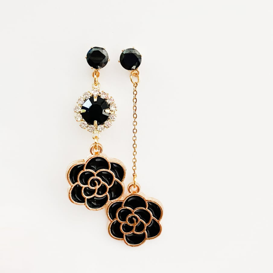 Noir Rose Earrings