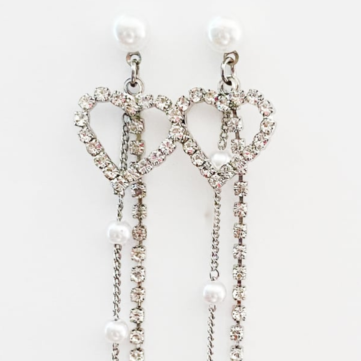 Heartfall Grace Earrings