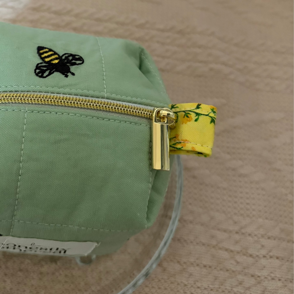 Bee Garden Boxy Coin Pouch