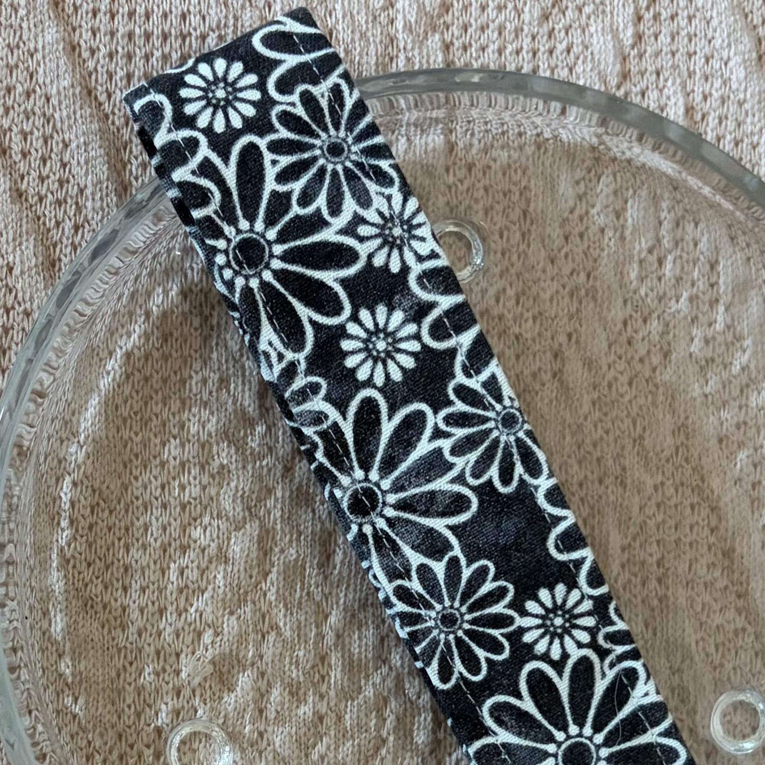 Noir Daisy Handmade Wristlet
